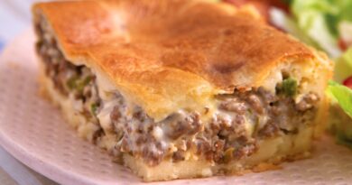 Essa torta fácil de carne moída salvou meu almoço — prática, deliciosa e todo mundo repetiu!